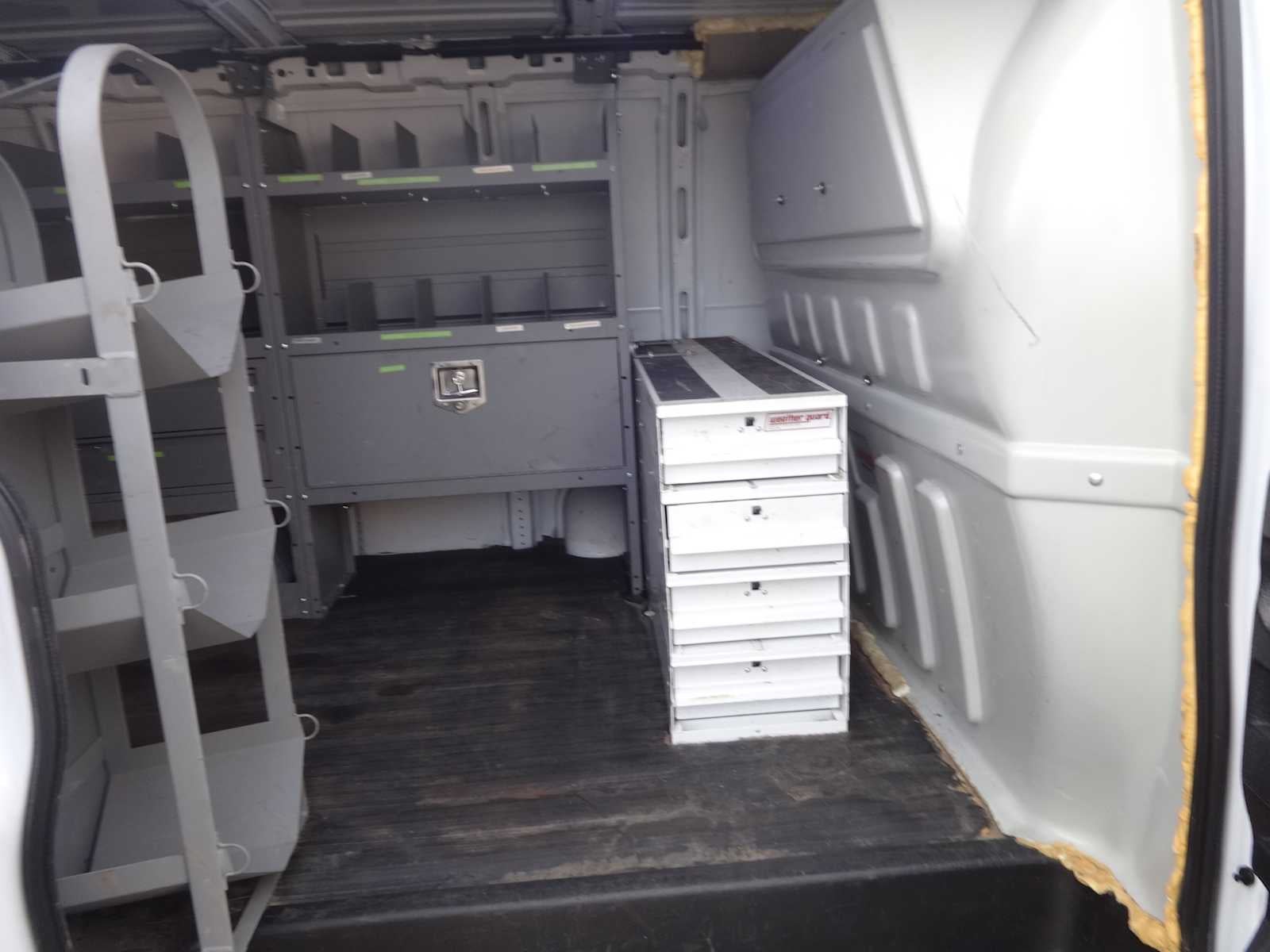 2023 GMC Savana RWD 3500 135"