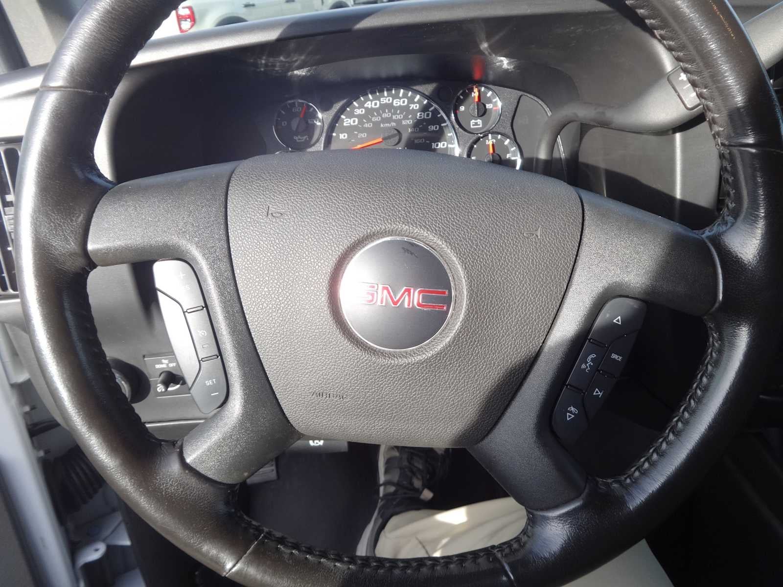 2023 GMC Savana RWD 3500 135"