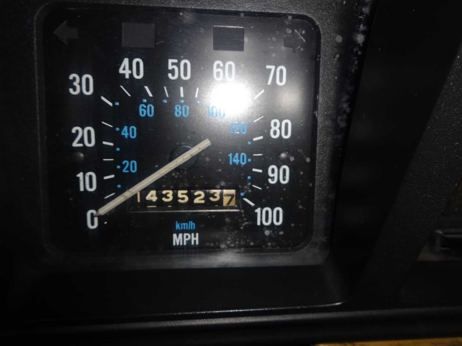 1989 Jeep Grand Wagoneer 4dr Wagon 4WD