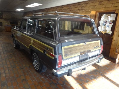 1989 Jeep Grand Wagoneer 4dr Wagon 4WD