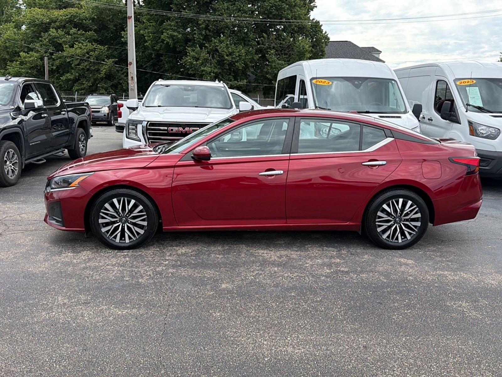 2023 Nissan Altima SV FWD