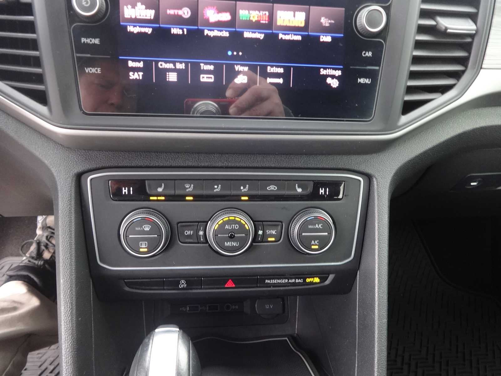 2020 Volkswagen Atlas Cross Sport 3.6L V6 SE w/Technology