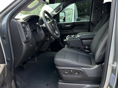 2024 Chevrolet Silverado 2500HD 4WD Crew Cab Standard Bed Custom