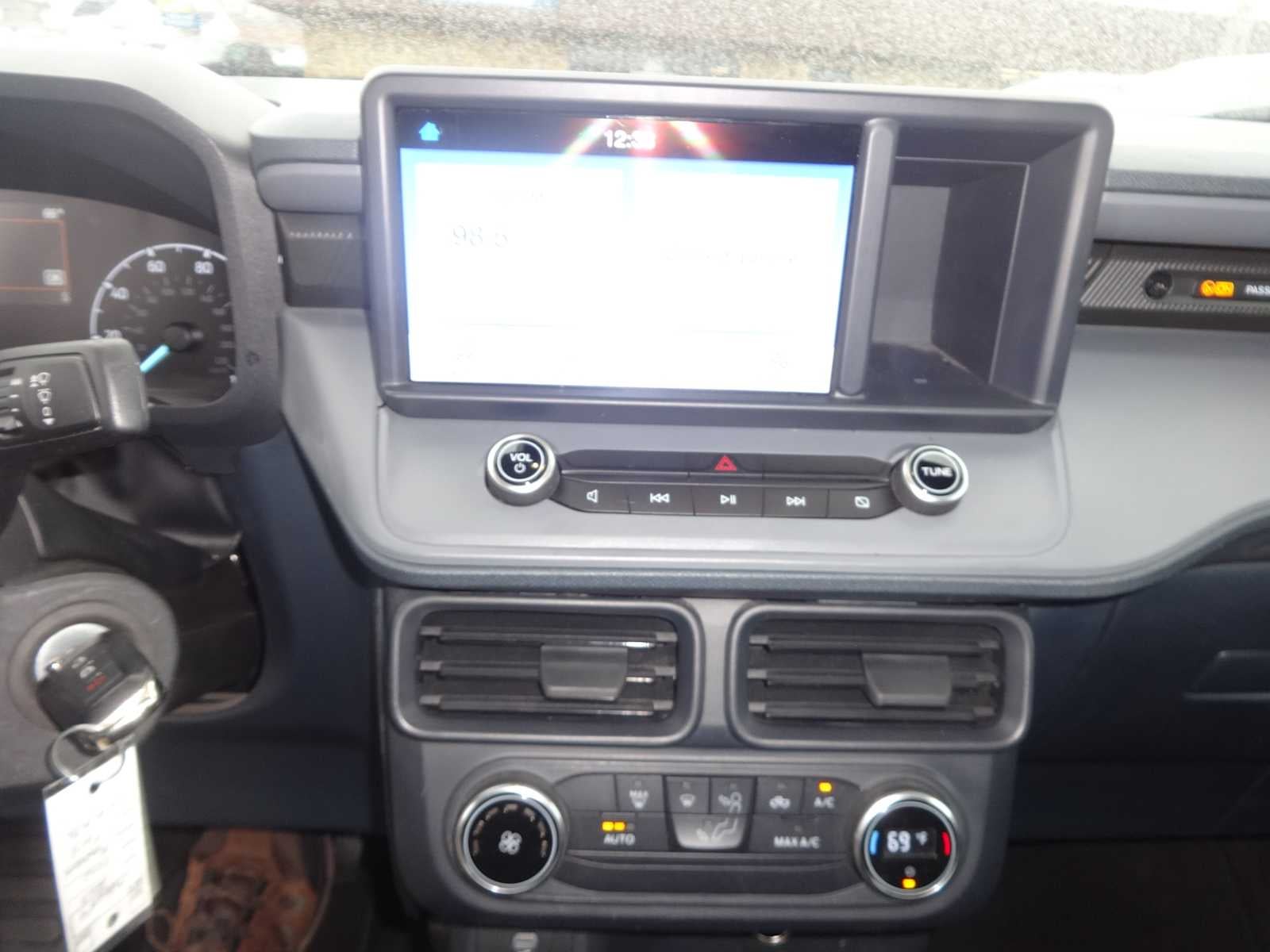 2022 Ford Maverick XL