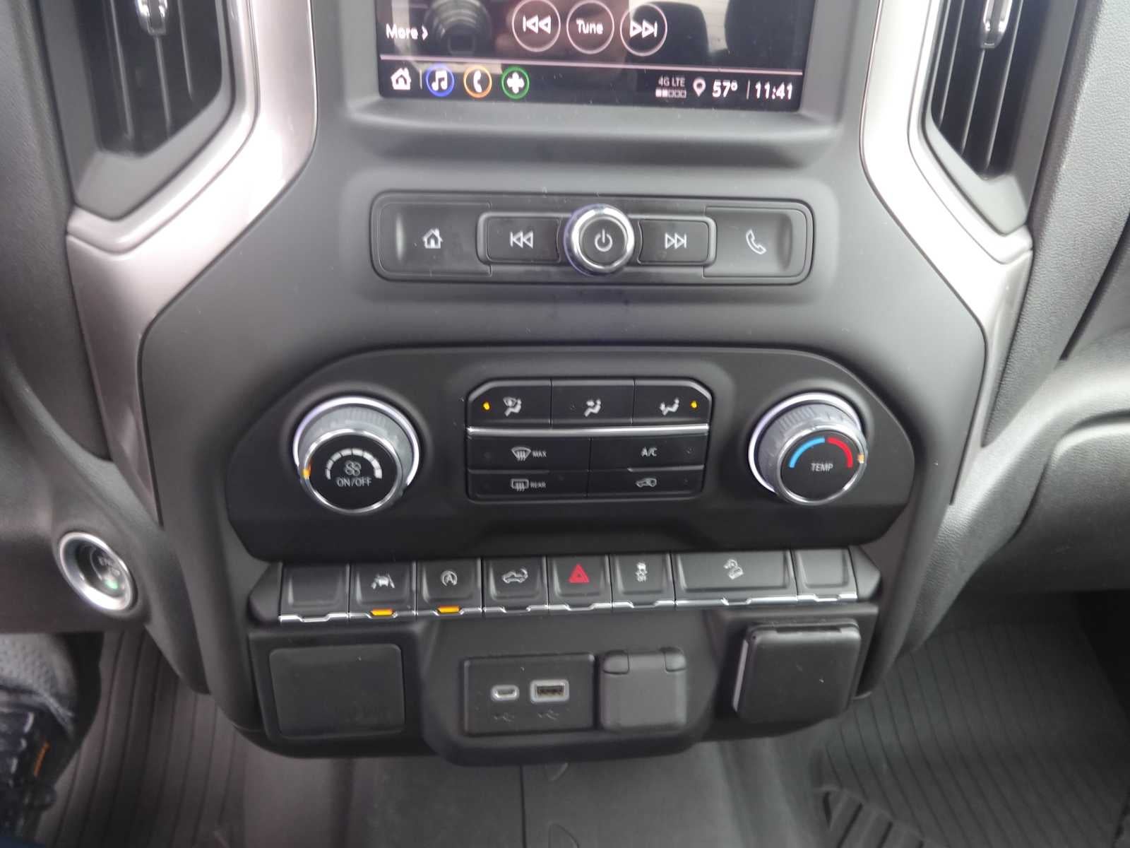 2022 Chevrolet Silverado 1500 Custom Trail Boss