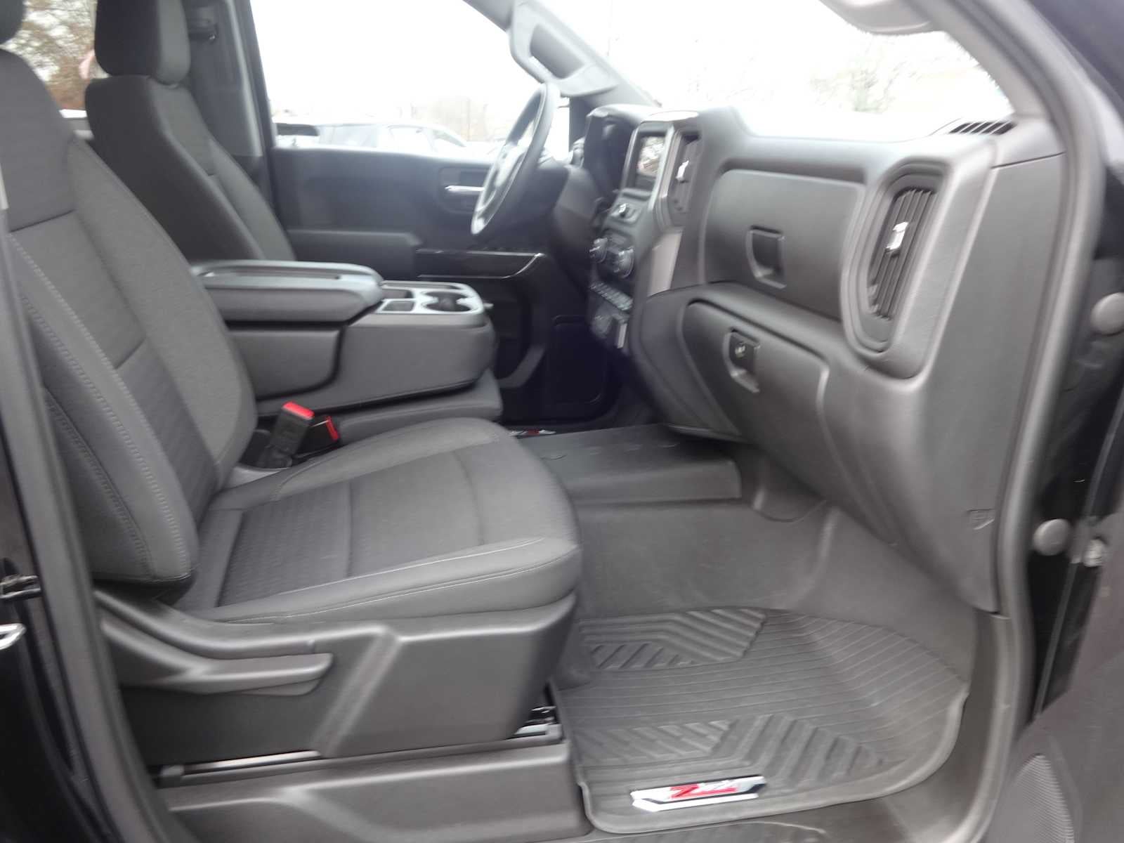 2022 Chevrolet Silverado 1500 Custom Trail Boss