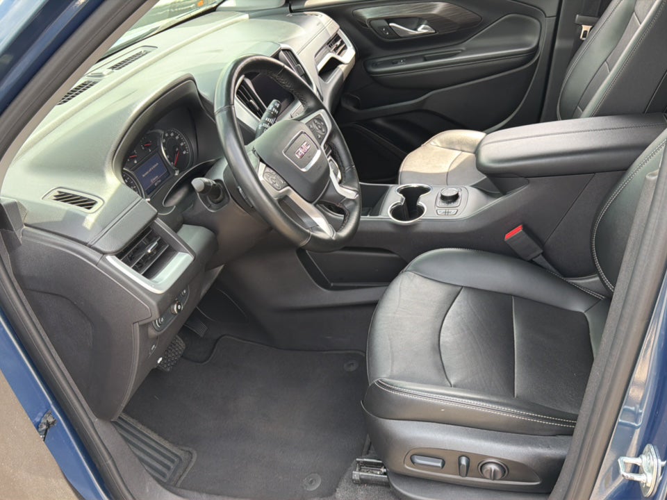 2024 GMC Terrain AWD SLT