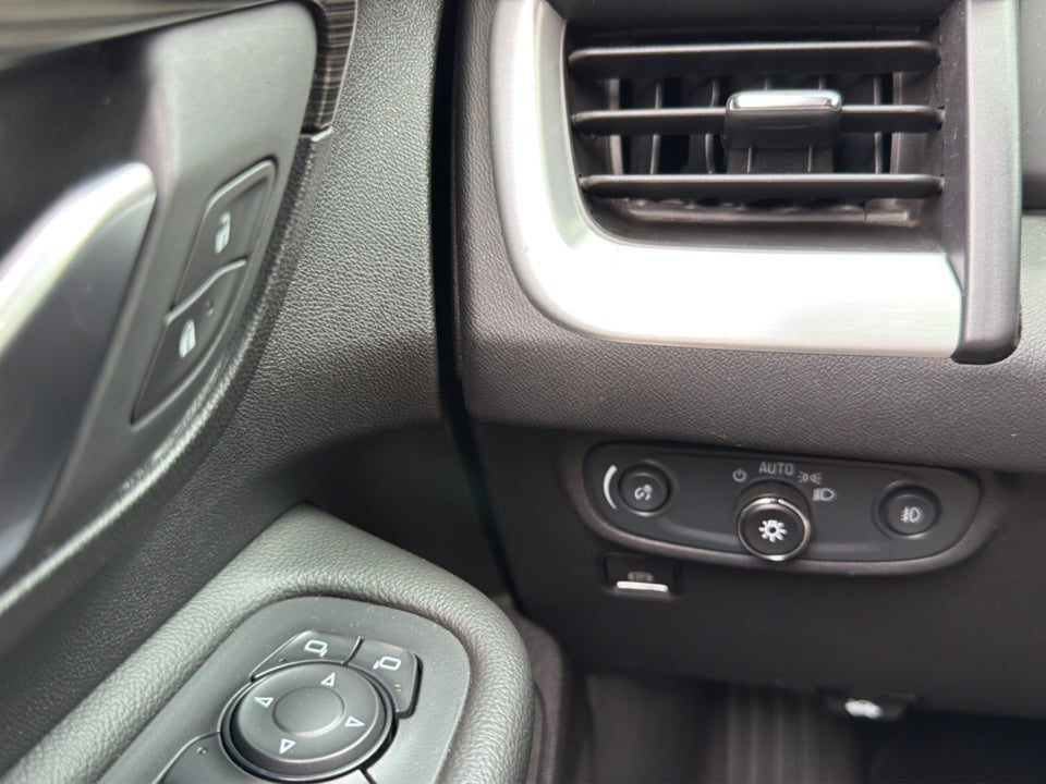 2024 GMC Terrain AWD SLT