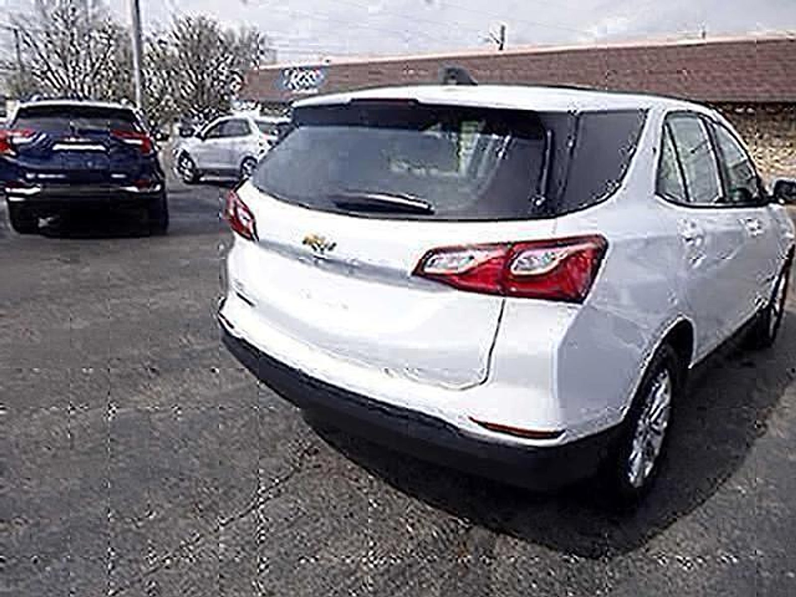 2020 Chevrolet Equinox FWD LS