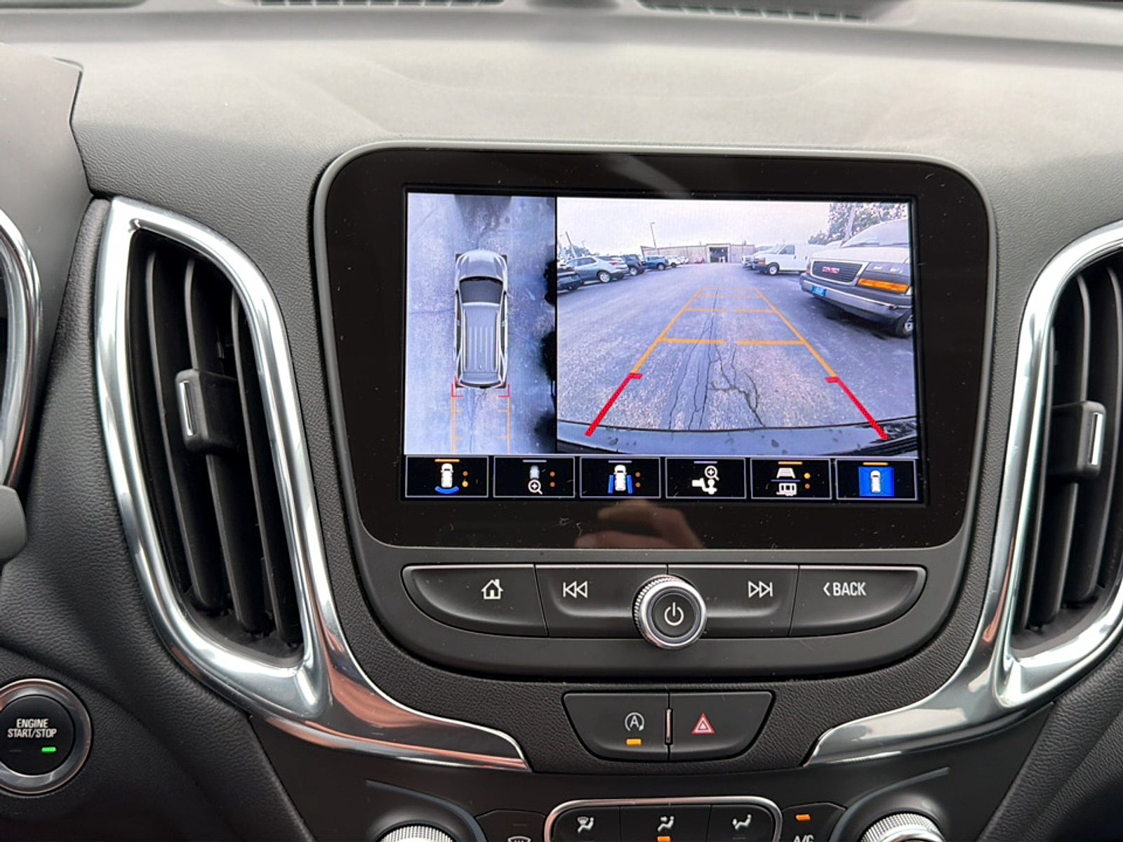 2024 Chevrolet Equinox FWD LT