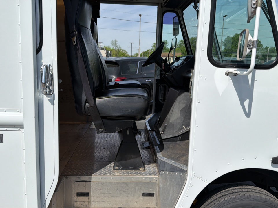 2005 Workhorse FT-2061 Base