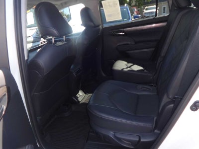 2021 Toyota Highlander Platinum