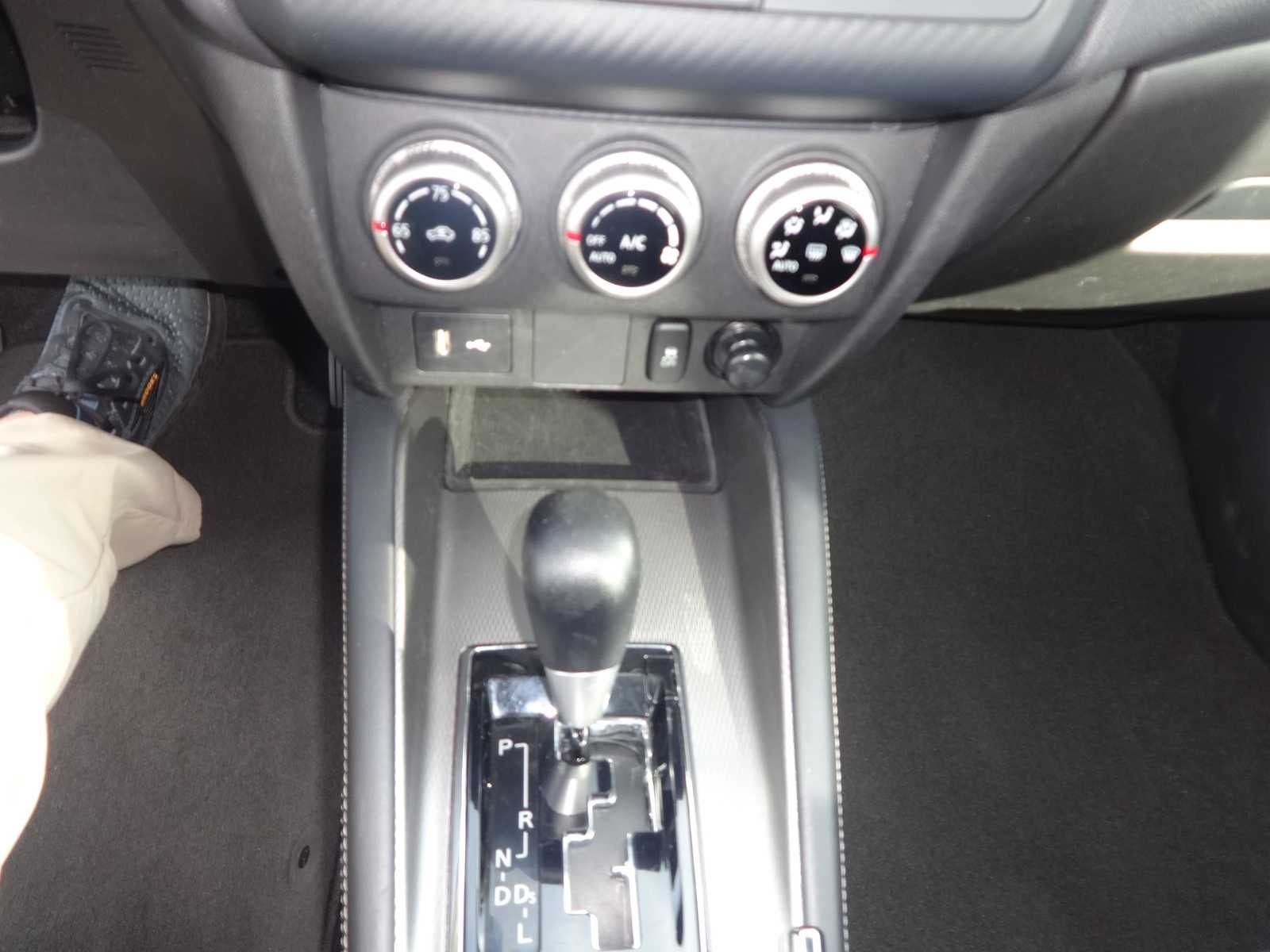 2024 Mitsubishi Outlander Sport ES