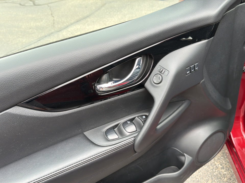 2022 Nissan Rogue Sport SV AWD Xtronic CVT