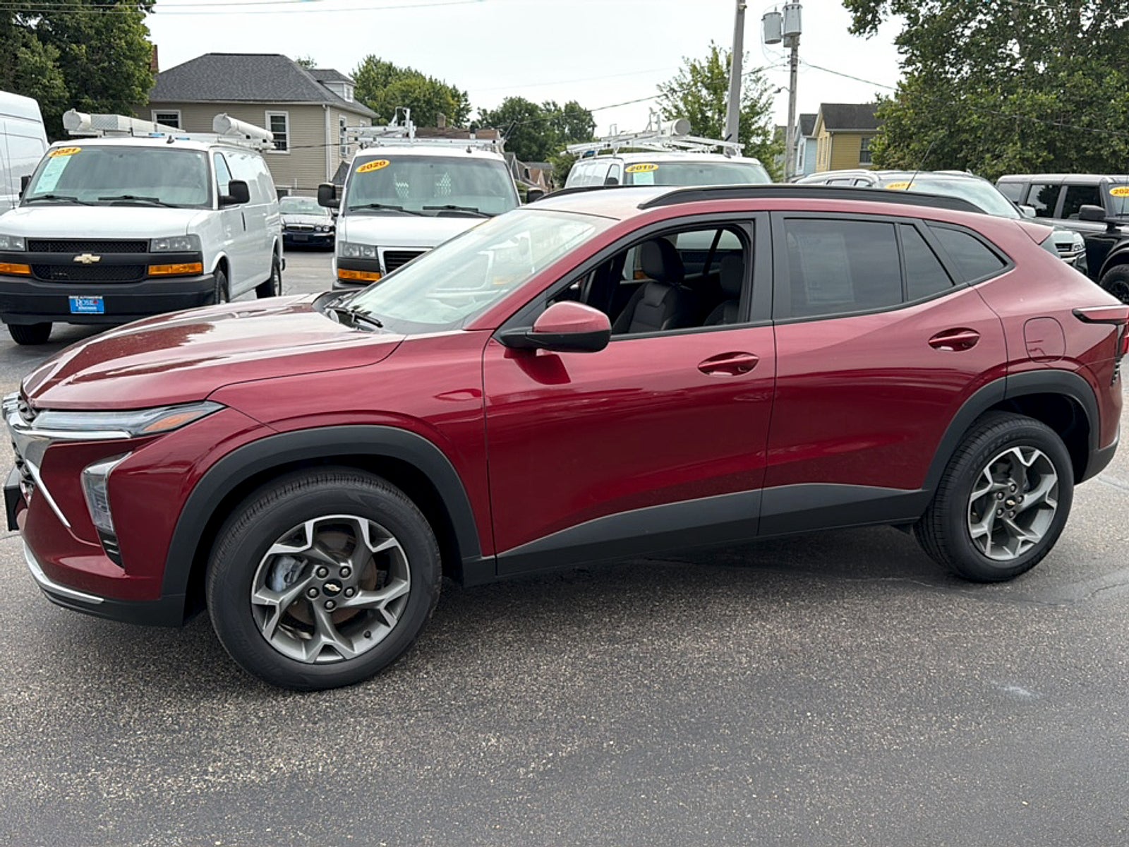 2025 Chevrolet Trax FWD LT