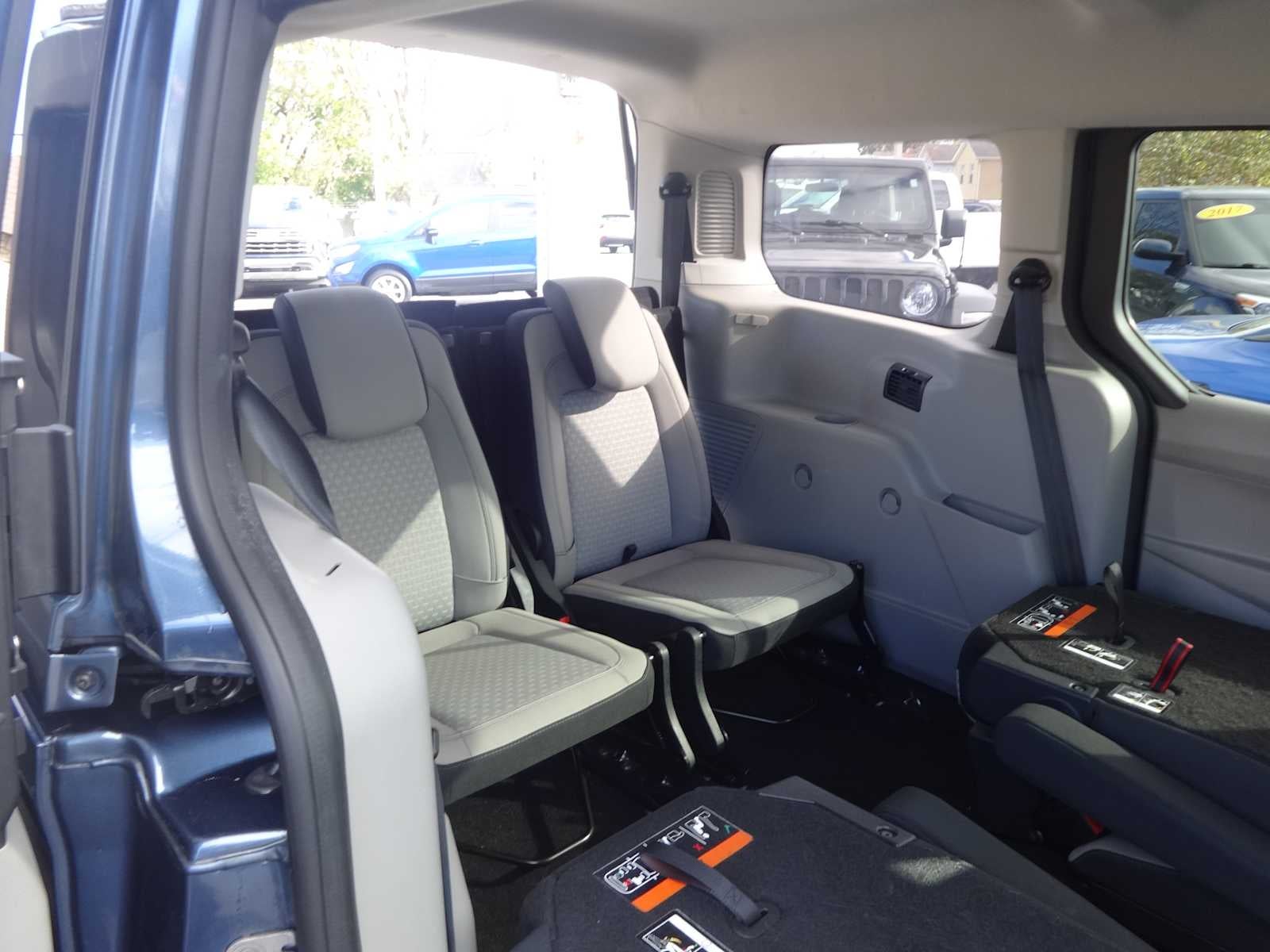 2022 Ford Transit Connect XLT