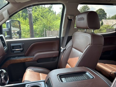 2016 Chevrolet Silverado 3500 HD High Country