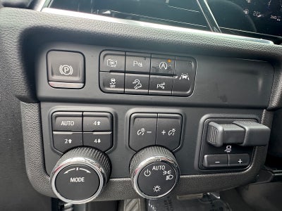 2025 Chevrolet Suburban LS