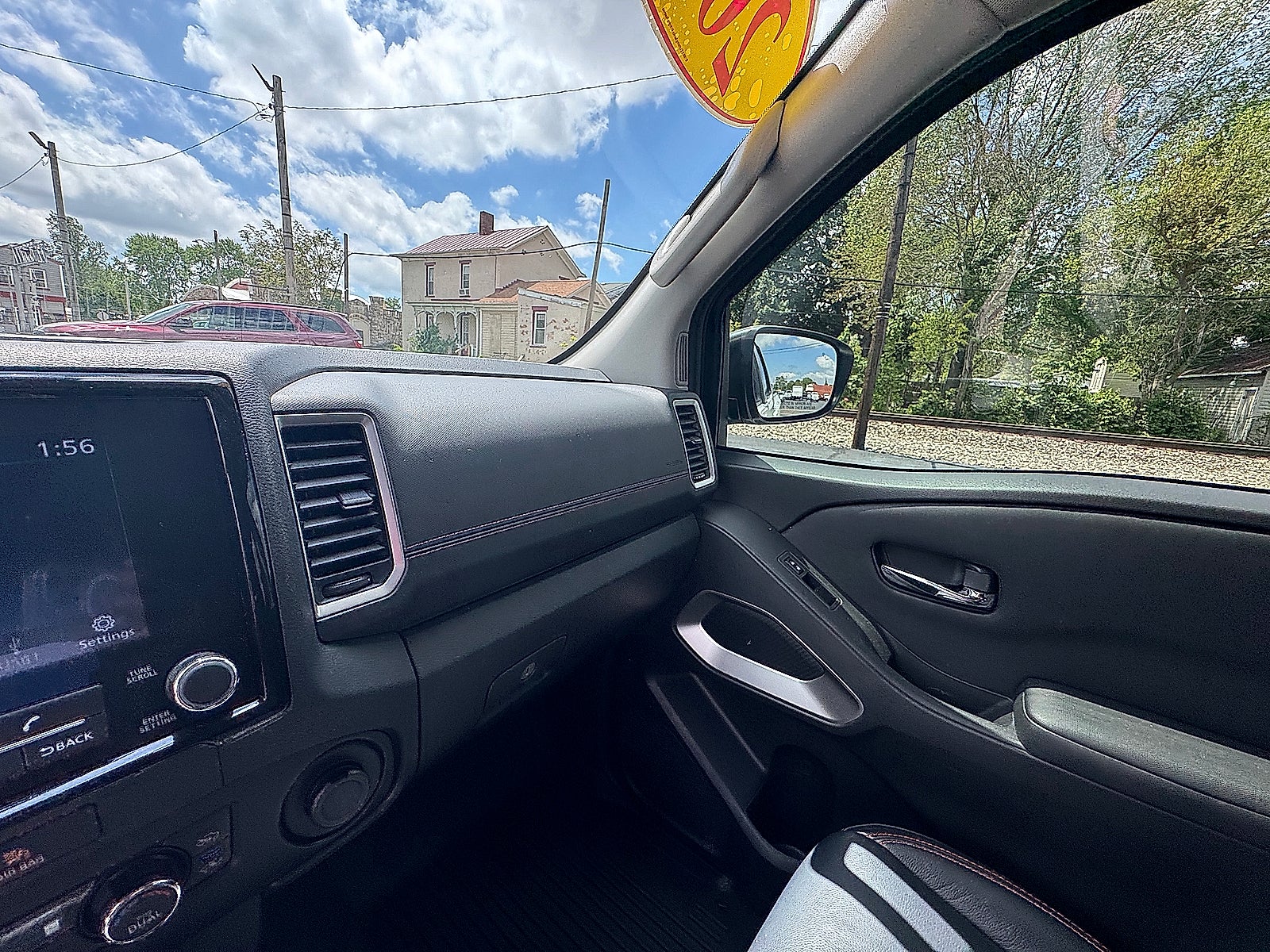 2022 Nissan Frontier Crew Cab SV 4x4