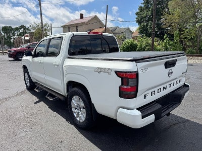 2022 Nissan Frontier Crew Cab SV 4x4