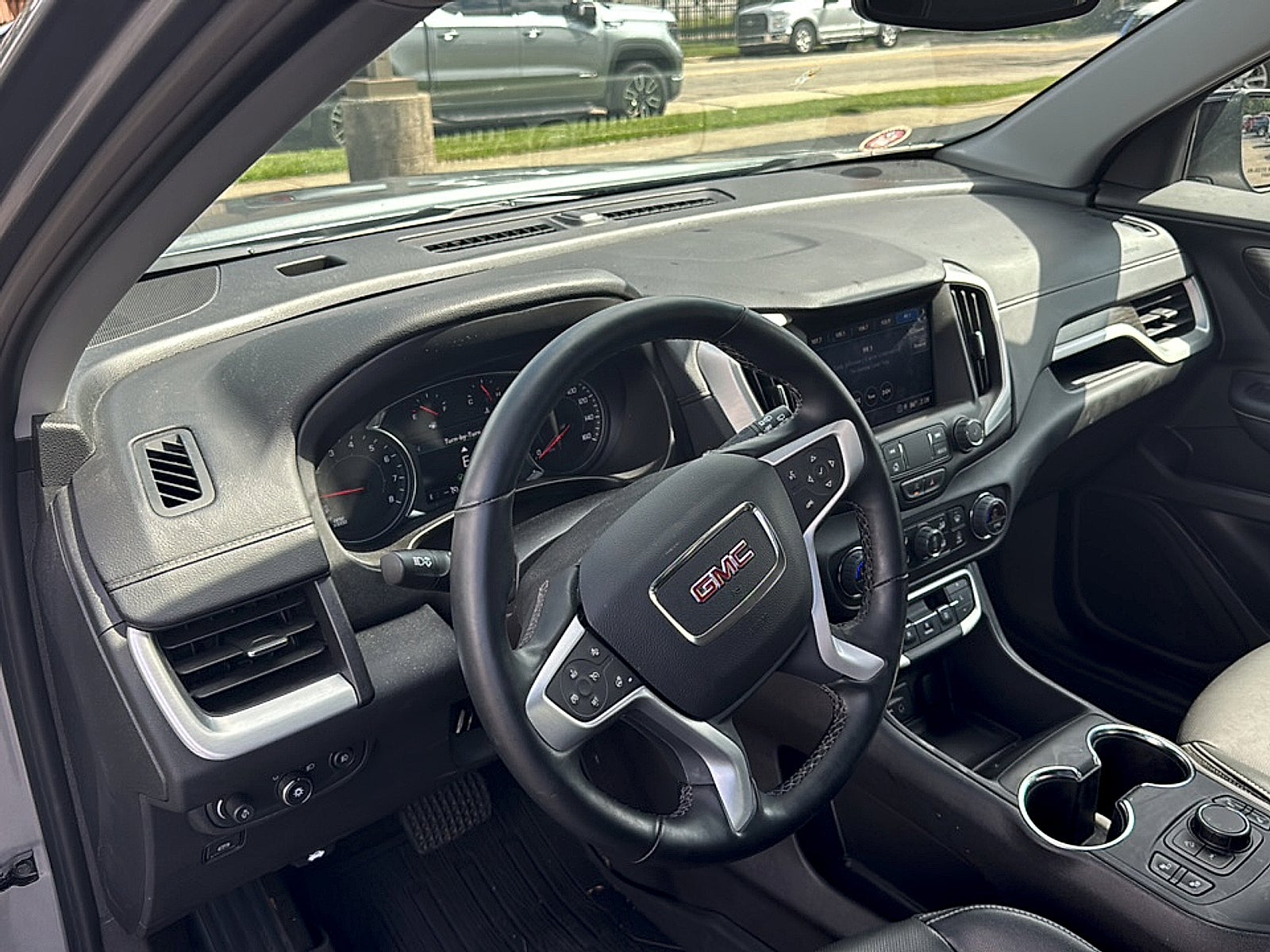2024 GMC Terrain SLT